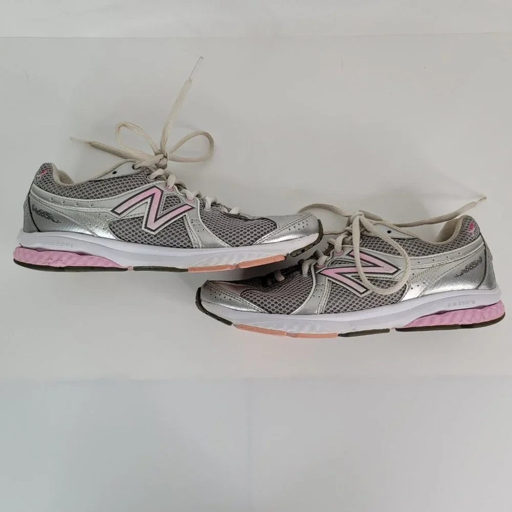 New Balance Womens Susan G Komen WW665KM Size 8 Gray Breast Cancer Sneakers‎